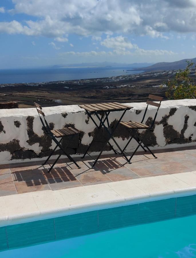 Aloelux Villa !! - Private Villa With Pool , Jacuzzi, Cinema, Massage ,Wonderful View, Art Desing Villa Tías Exterior foto